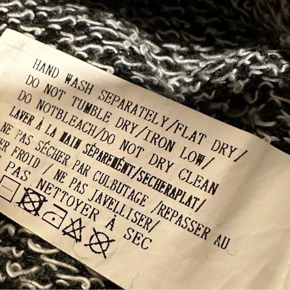 Anama Gray Ribbon Tied Scoop Neck Sweater - Picture 8 of 12